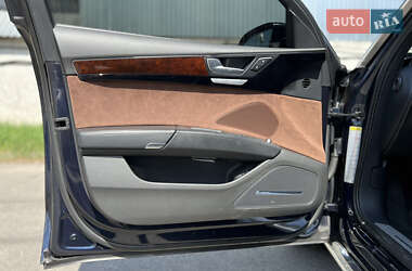 Седан Audi A8 2013 в 