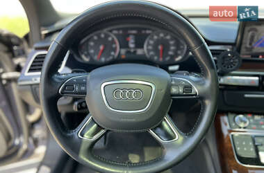 Седан Audi A8 2013 в 