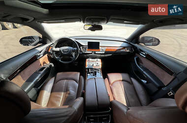 Седан Audi A8 2013 в 
