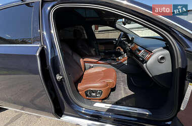 Седан Audi A8 2013 в 