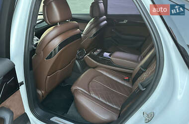 Седан Audi A8 2012 в 