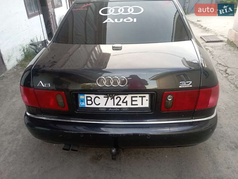 Audi A8 2000