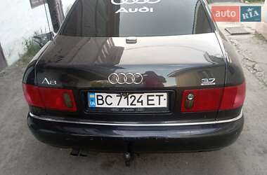 Седан Audi A8 2000 в 