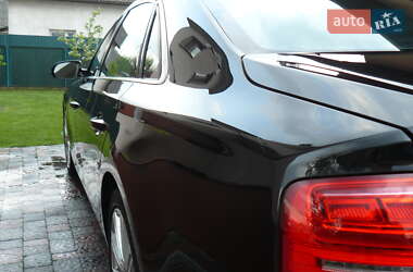 Седан Audi A8 2013 в 