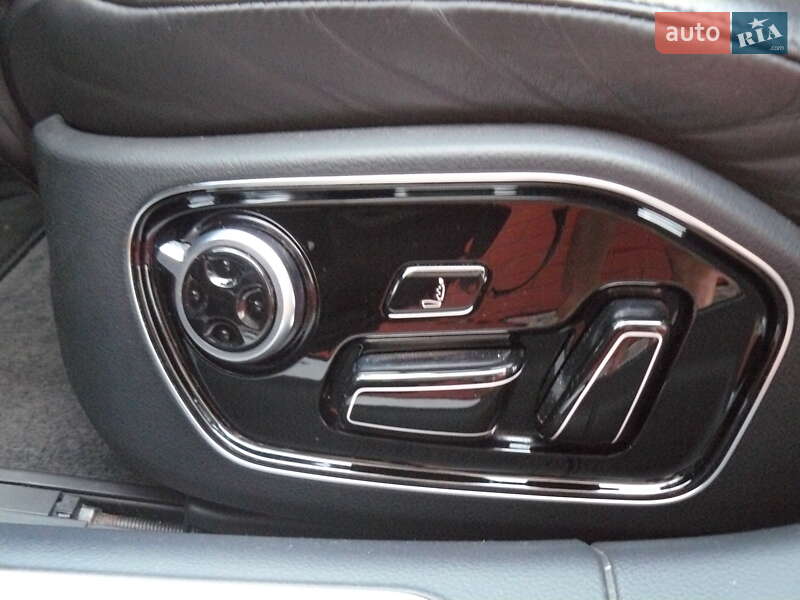 Седан Audi A8 2013 в Ивано-Франковске