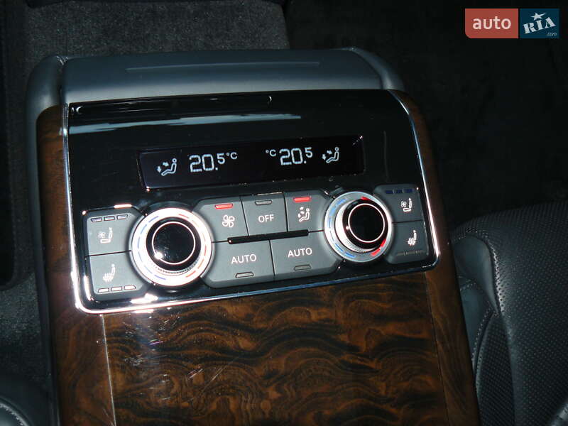 Седан Audi A8 2013 в Ивано-Франковске