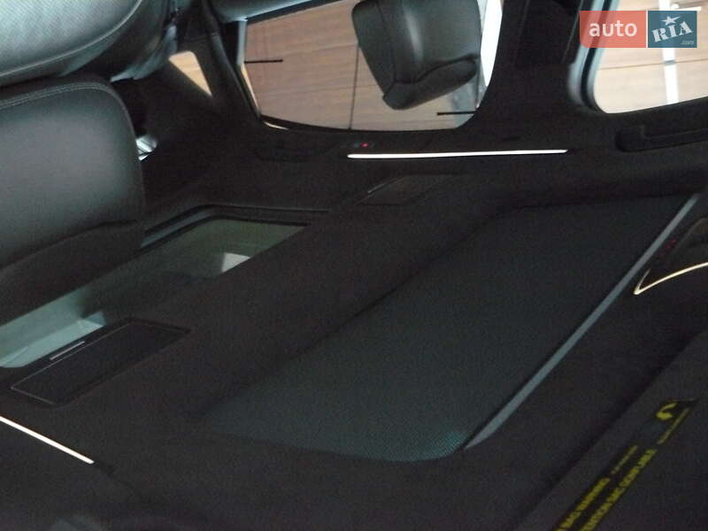 Седан Audi A8 2013 в Ивано-Франковске