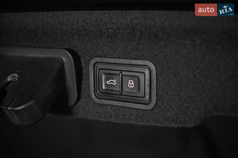 Седан Audi A8 2016 в Одессе фото 16 Седан Audi A8 2016 в Одессе