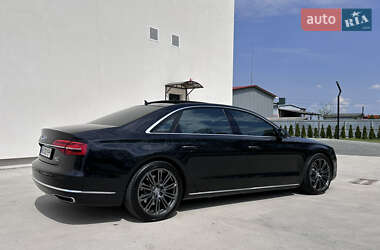 Седан Audi A8 2015 в 