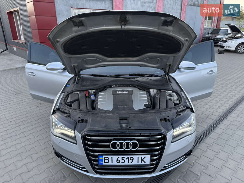 Седан Audi A8 2010 в Лубнах