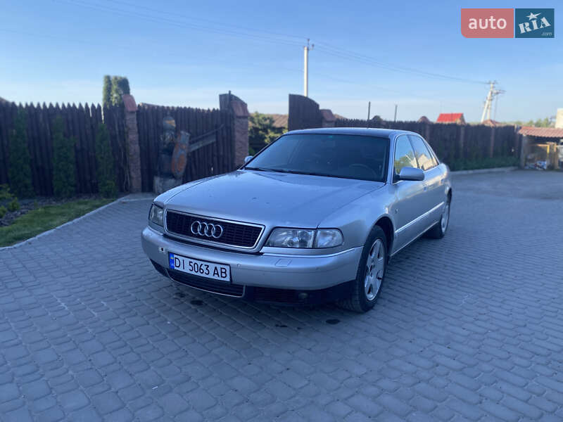 Седан Audi A8 1996 в 