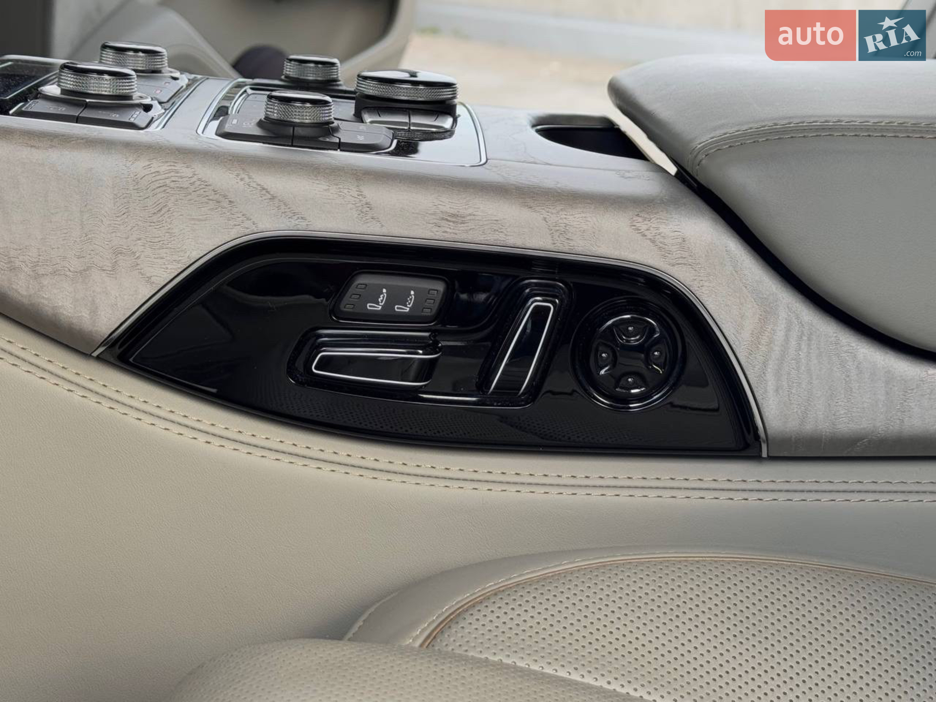 2013 Audi A8 - мініатюра 38