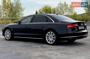 Седан Audi A8 2013 в 
