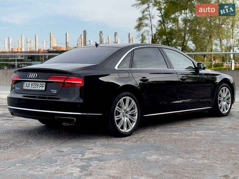 Седан Audi A8 2013 в Киеве