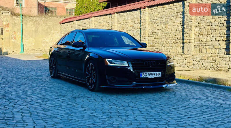Седан Audi A8 2015 в Хмельницькому