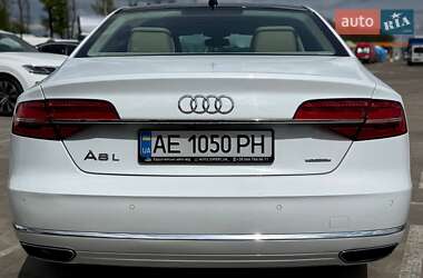 Седан Audi A8 2016 в 