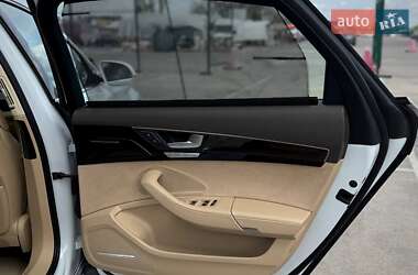 Седан Audi A8 2016 в 