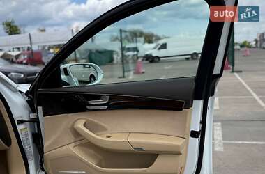 Седан Audi A8 2016 в 