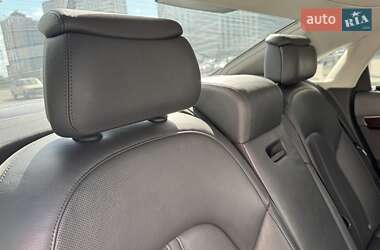 Седан Audi A8 2013 в 