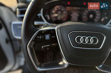 Седан Audi A8 2020 в 