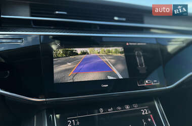 Седан Audi A8 2020 в 