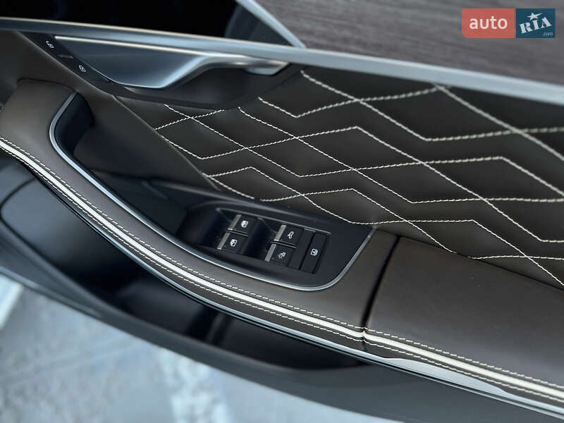 Седан Audi A8 2020 в Киеве