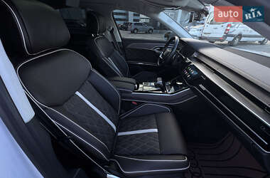 Седан Audi A8 2020 в 