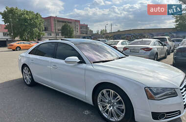 Седан Audi A8 2013 в Києві