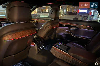 Седан Audi A8 2019 в 