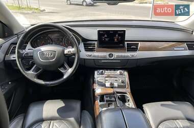 Седан Audi A8 2012 в 