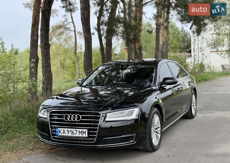 Седан Audi A8 2017 в 