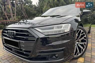 Седан Audi A8 2018 в 