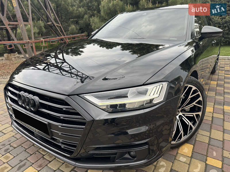 Седан Audi A8 2018 в Днепре