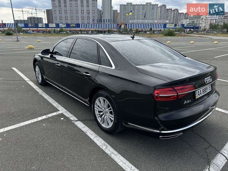 Седан Audi A8 2017 в Києві