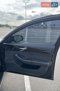 Седан Audi A8 2017 в 