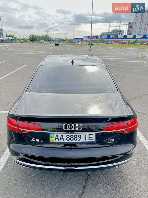 Седан Audi A8 2017 в Києві