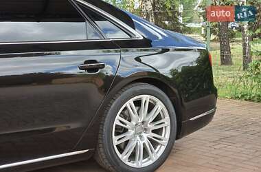 Седан Audi A8 2015 в 
