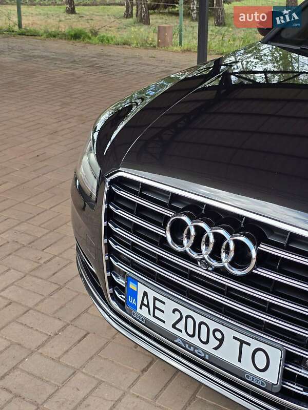 Седан Audi A8 2015 в Кривом Роге фото 9 Седан Audi A8 2015 в Кривом Роге