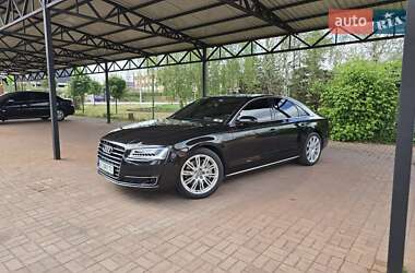 Седан Audi A8 2015 в 