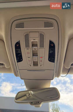 Седан Audi A8 2013 в 