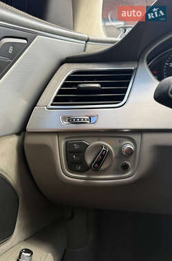 Седан Audi A8 2013 в 