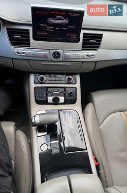 Седан Audi A8 2013 в 