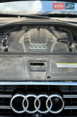 Седан Audi A8 2013 в 