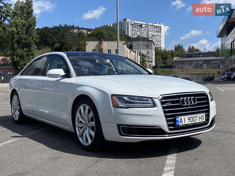 Седан Audi A8 2015 в Киеве
