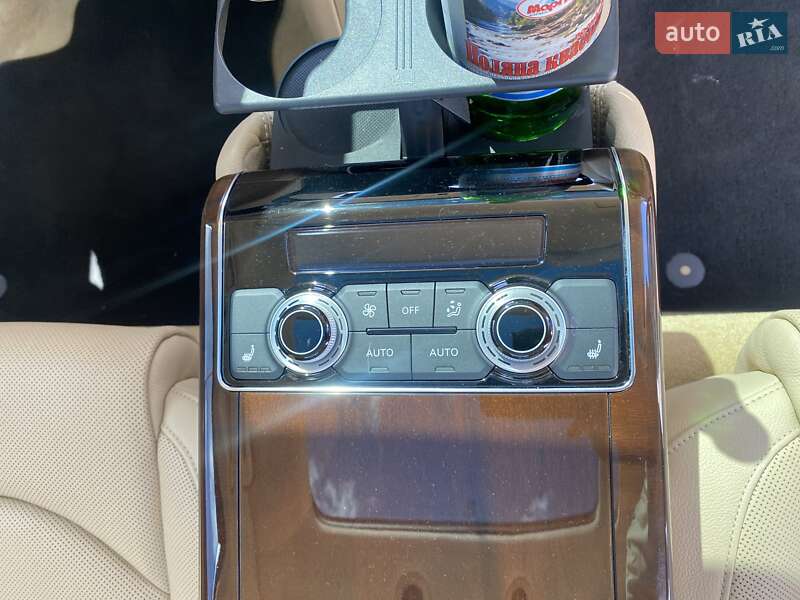 Седан Audi A8 2015 в Киеве