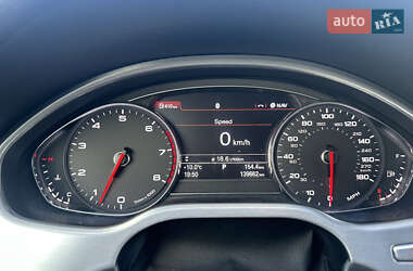 Седан Audi A8 2012 в 