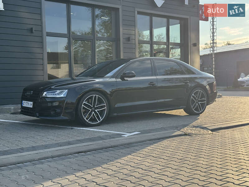 Седан Audi A8 2015 в Ивано-Франковске