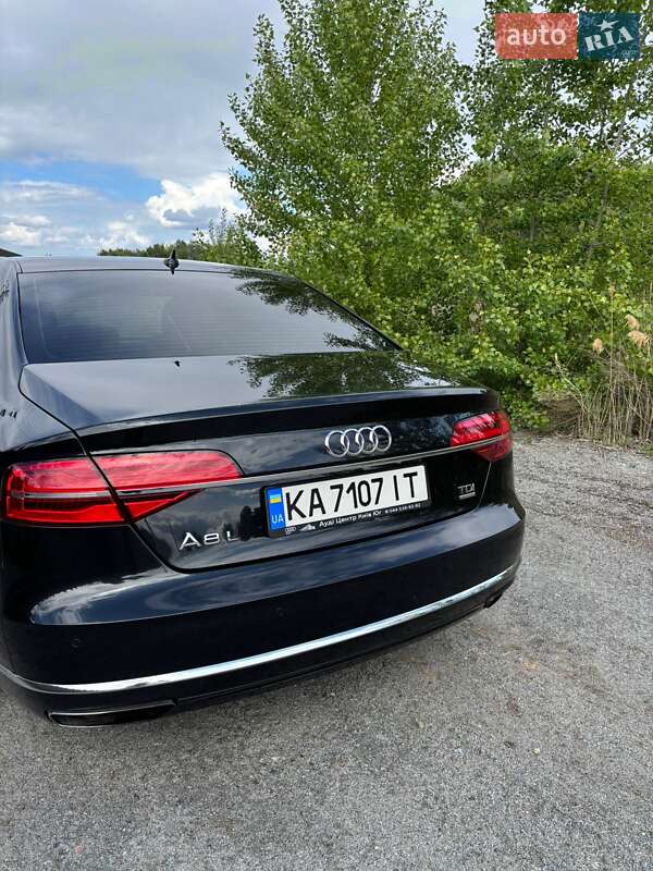 Седан Audi A8 2014 в Киеве