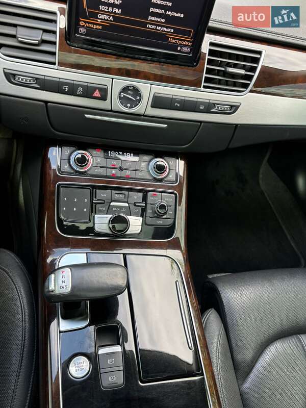 Седан Audi A8 2014 в Киеве
