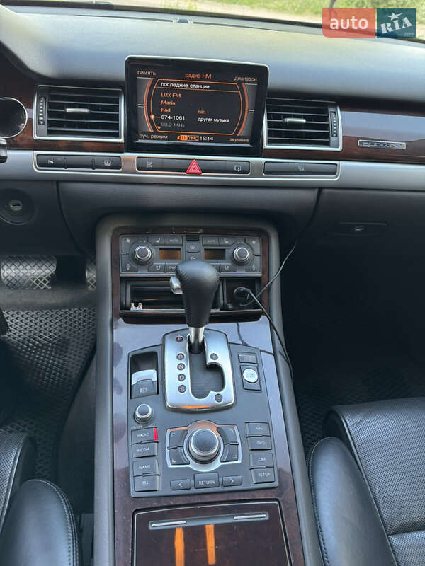 Седан Audi A8 2008 в Житомире
